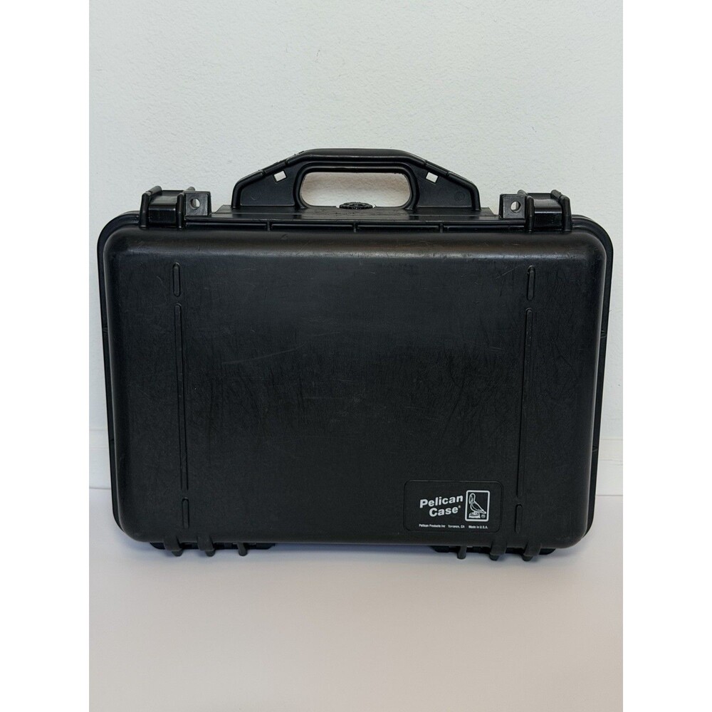 Vtg Pelican 1500 Hard Shell Medium Protective Storage Case Black 18x14x7 No Foam